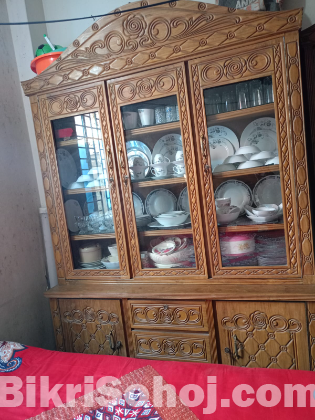 ওয়াল সুকেস